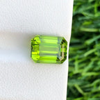 Elegant Natural Grass Green Peridot Gem 4.50 Carats - Splendor Gems