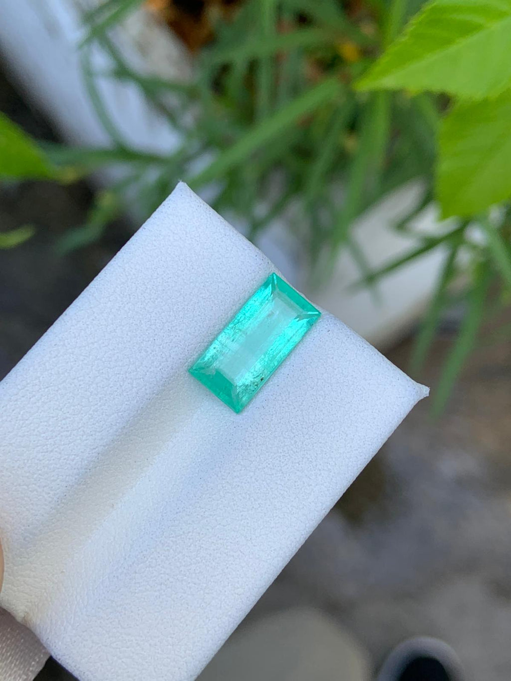 Zambian Natural Bluish Emerald Gemstone, 2.89 Carats, Emerald Ring