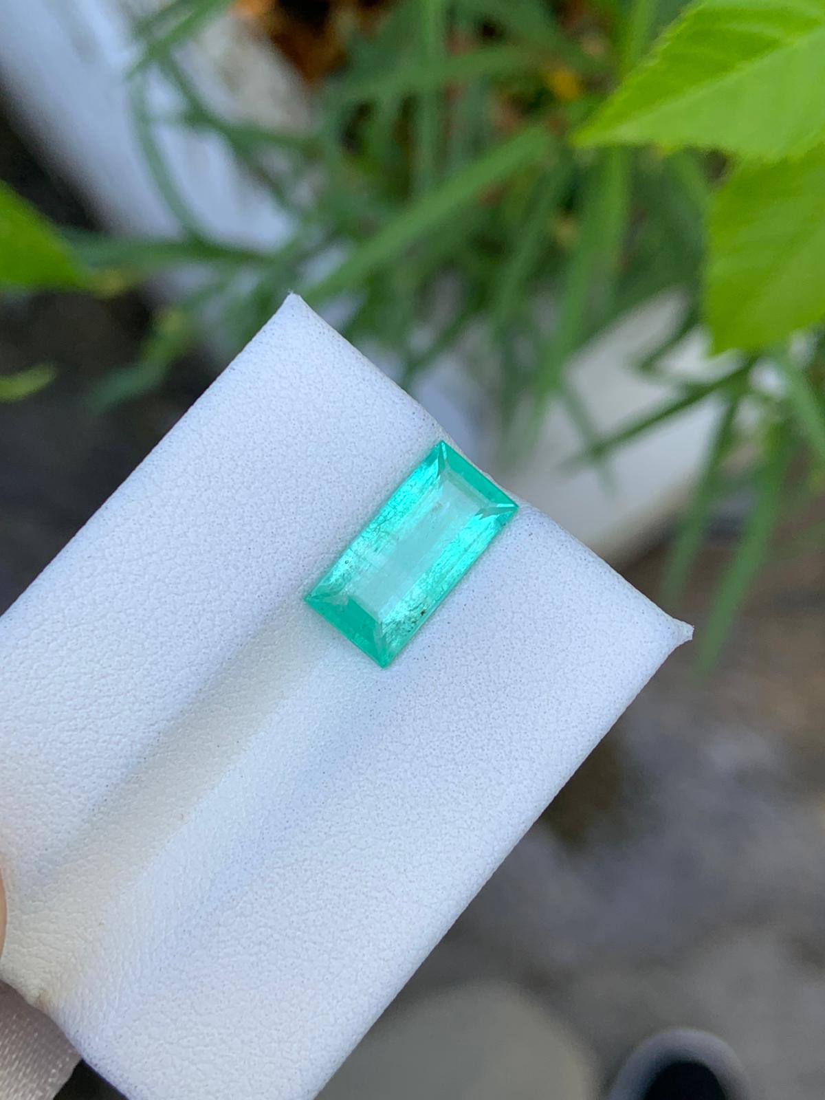 Zambian Natural Bluish Emerald Gemstone, 2.89 Carats, Emerald Ring
