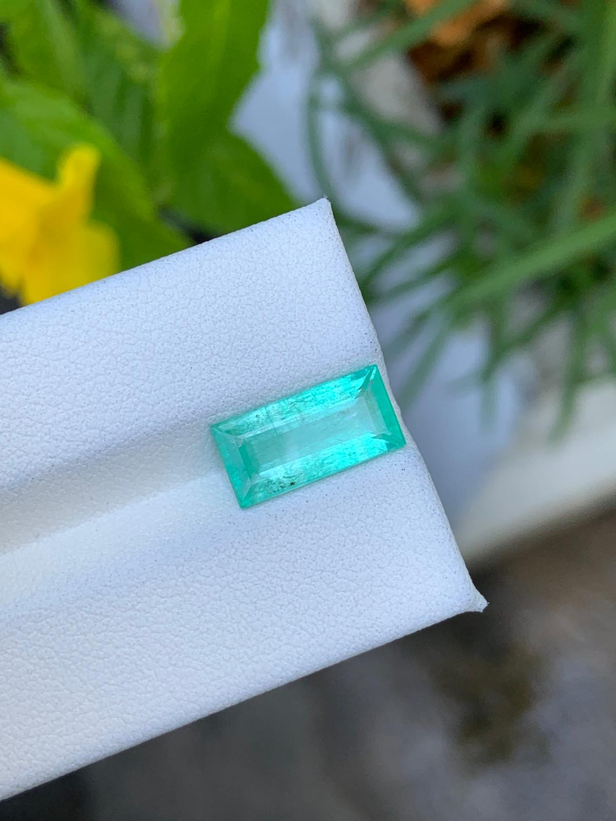 Zambian Natural Bluish Emerald Gemstone, 2.89 Carats, Emerald Ring