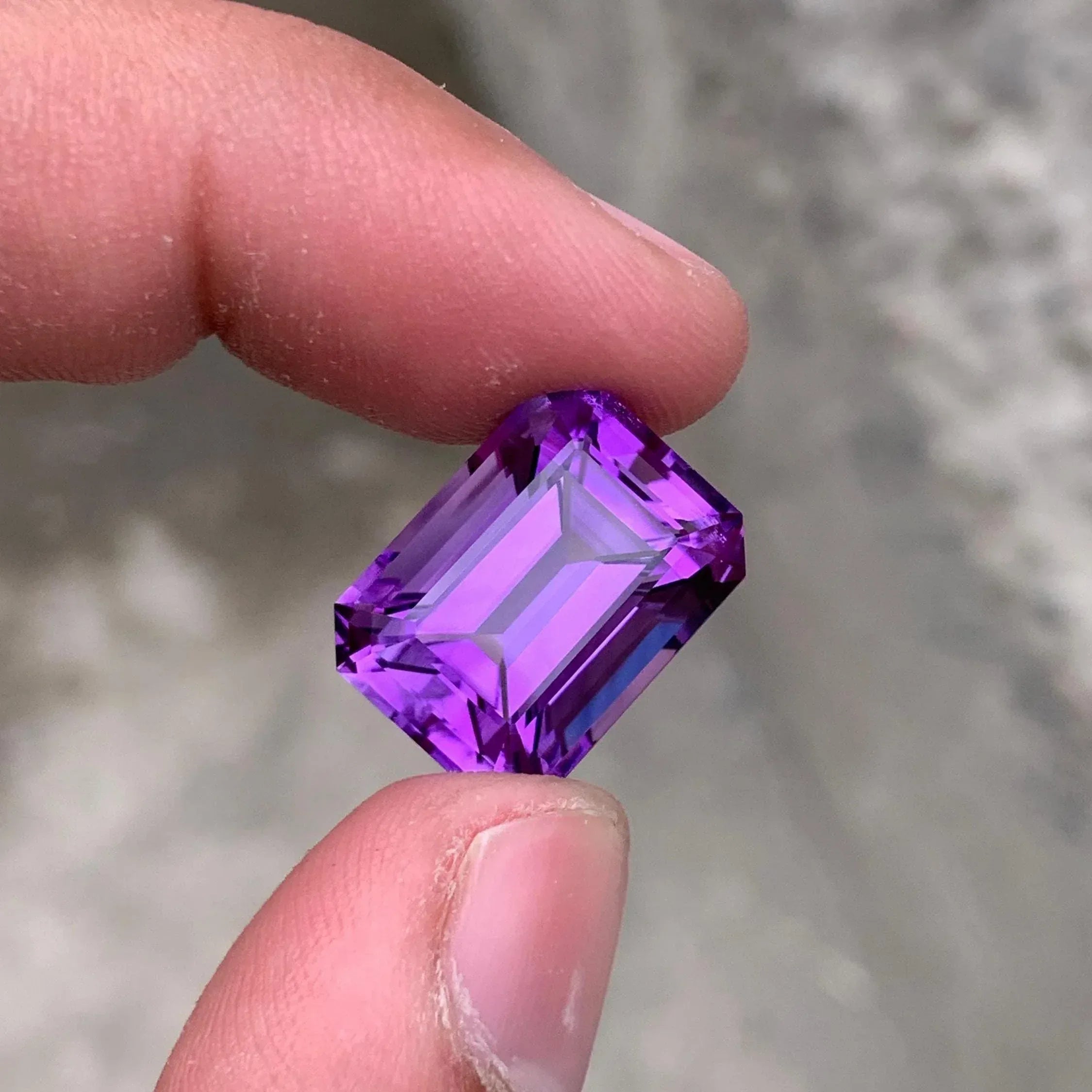 High-Quality Amethyst Stone – 19.70 Carat, Perfect for Custom Jewelry