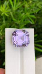 Stunning Natural Kunzite Gemstone Weight 32.45 Carats Natural Purple Kunzite