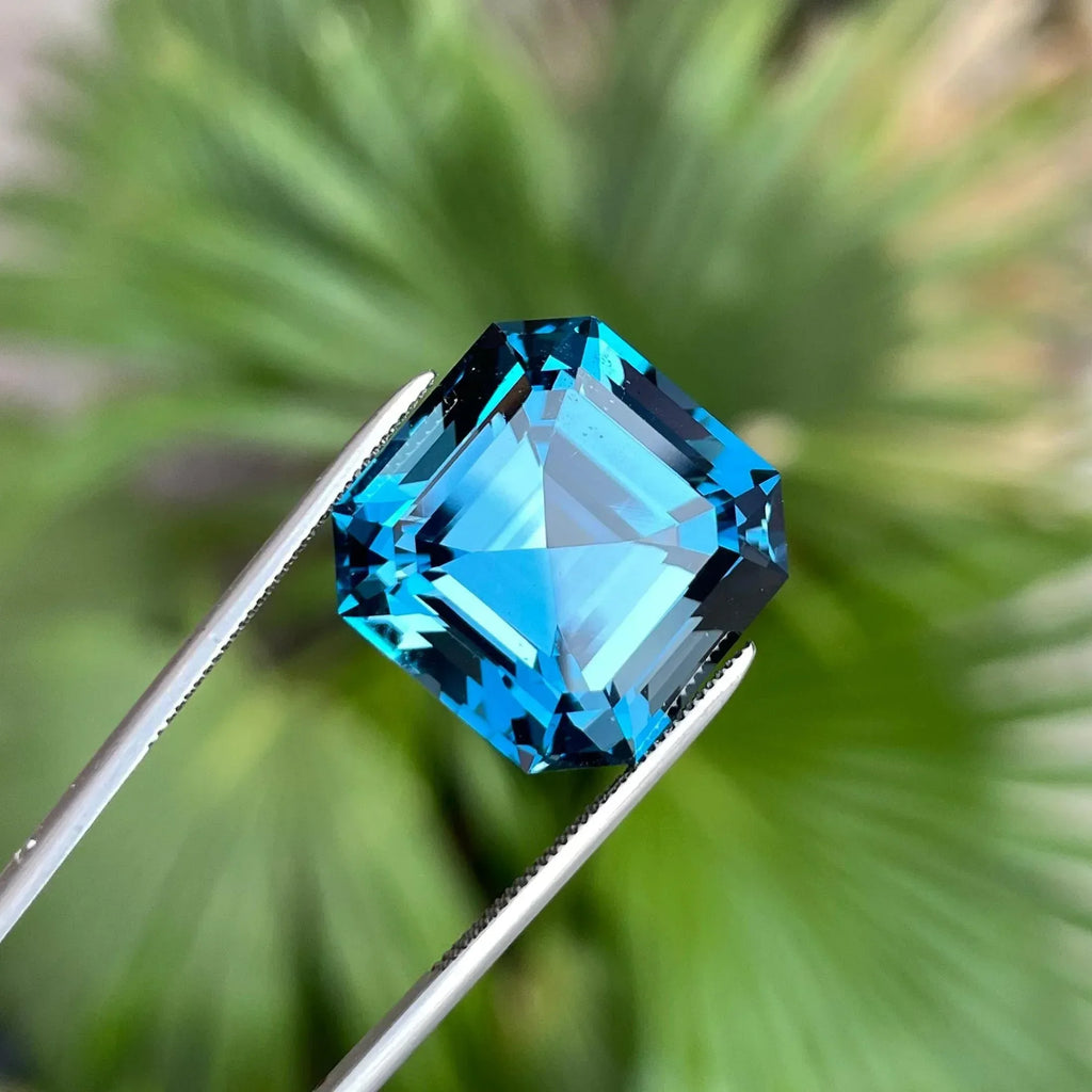 Luxury London Blue Topaz Gemstone for Custom Jewelry