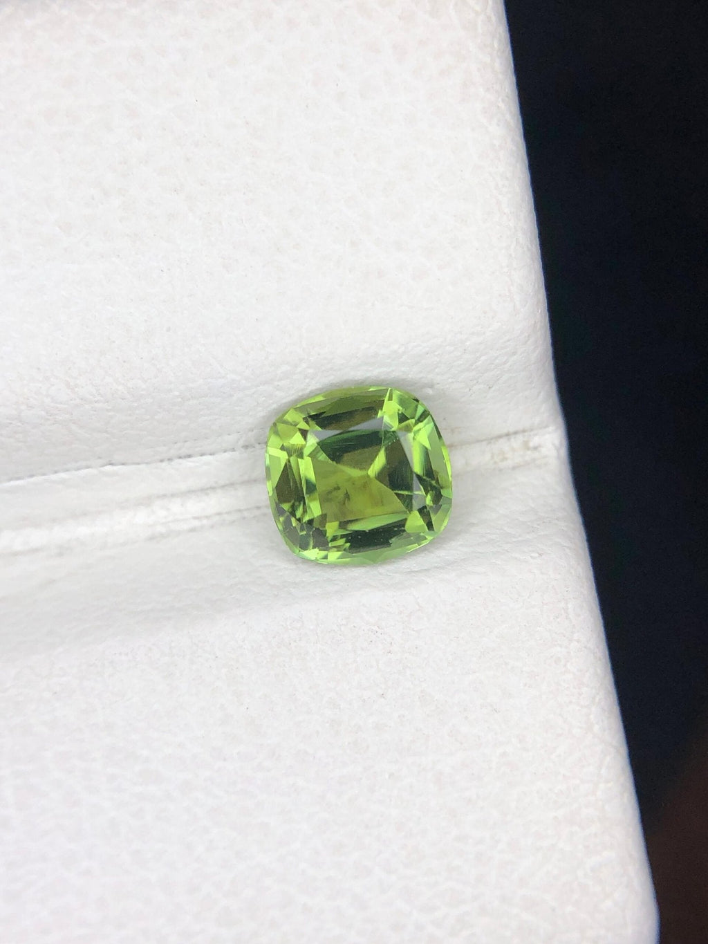 Natural Leaf Green Tourmaline Stone 1.20 Carats