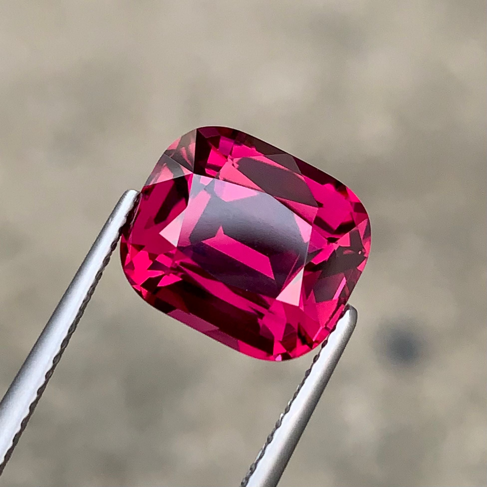 8.15 Ct Natural Umbalite Garnet Gemstone Faceted Loose Gem Loupe Clean Pink Garnet