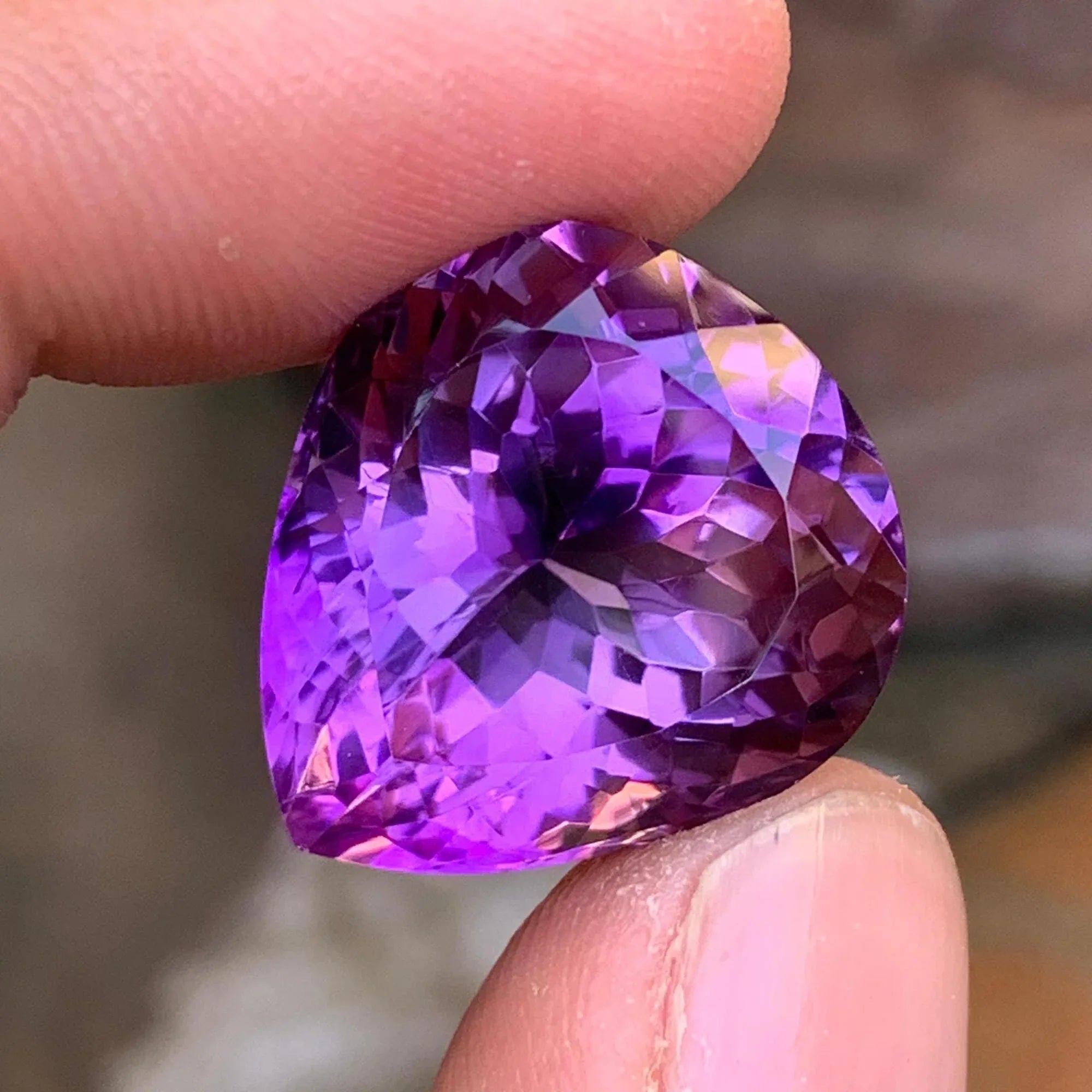 Stunning Purple Amethyst Crystal – 33.15 Carat Pear Shape Gemstone Secondary image