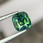 Elegant Natural Blue Green Sapphire 1.47 Carats Loose Gemstone Sri Lanka Sapphire For Jewelry Size