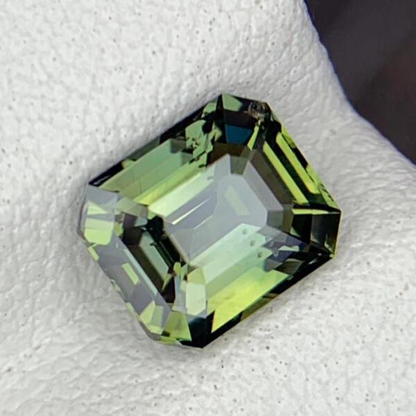 Natural Olive Green Sapphire 1.60 Ct  Main image