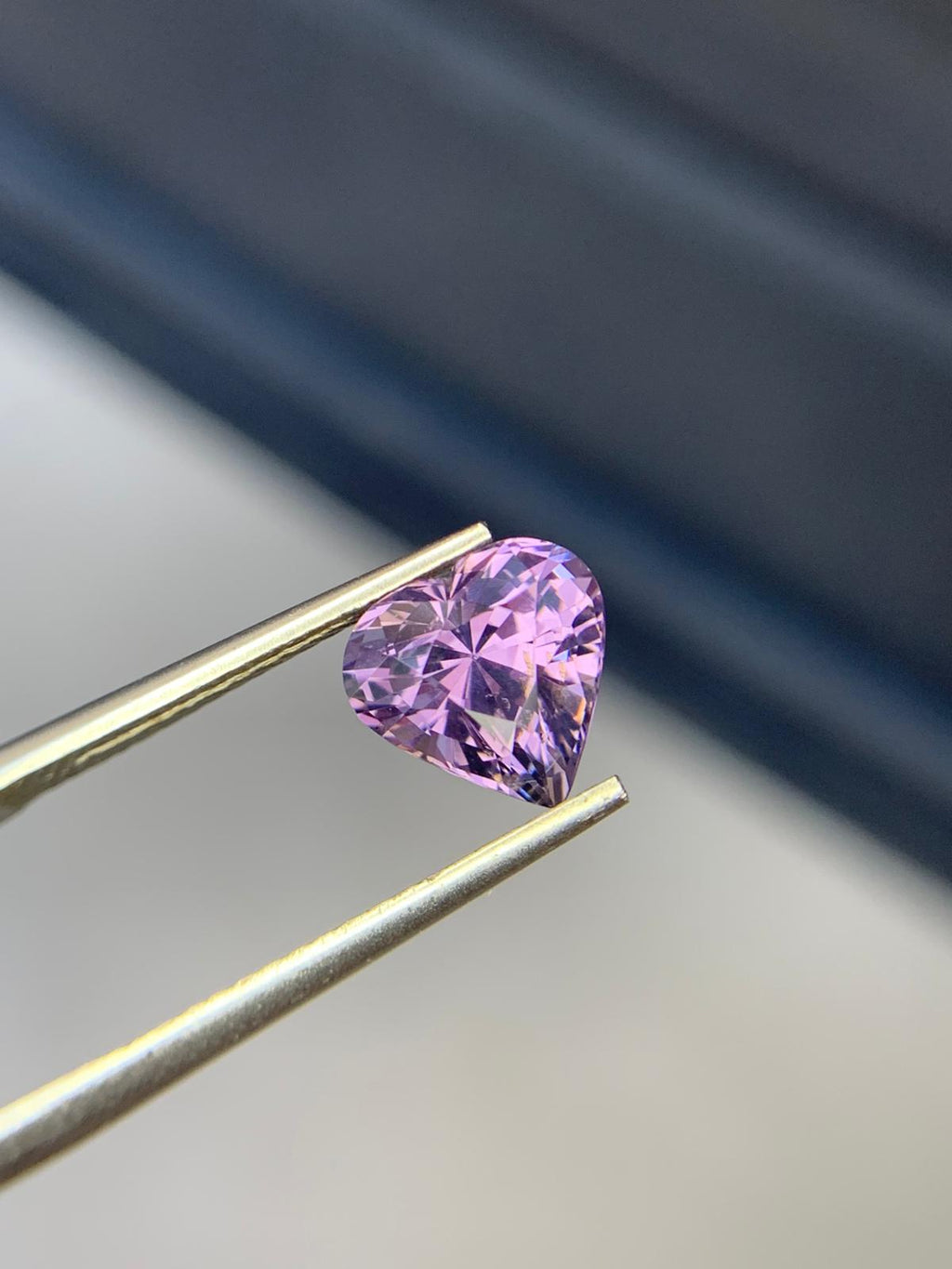 Pink Heart Shape Natural Spinel Gemstone, Weight: 2.57 Carats, Loose Gemstone