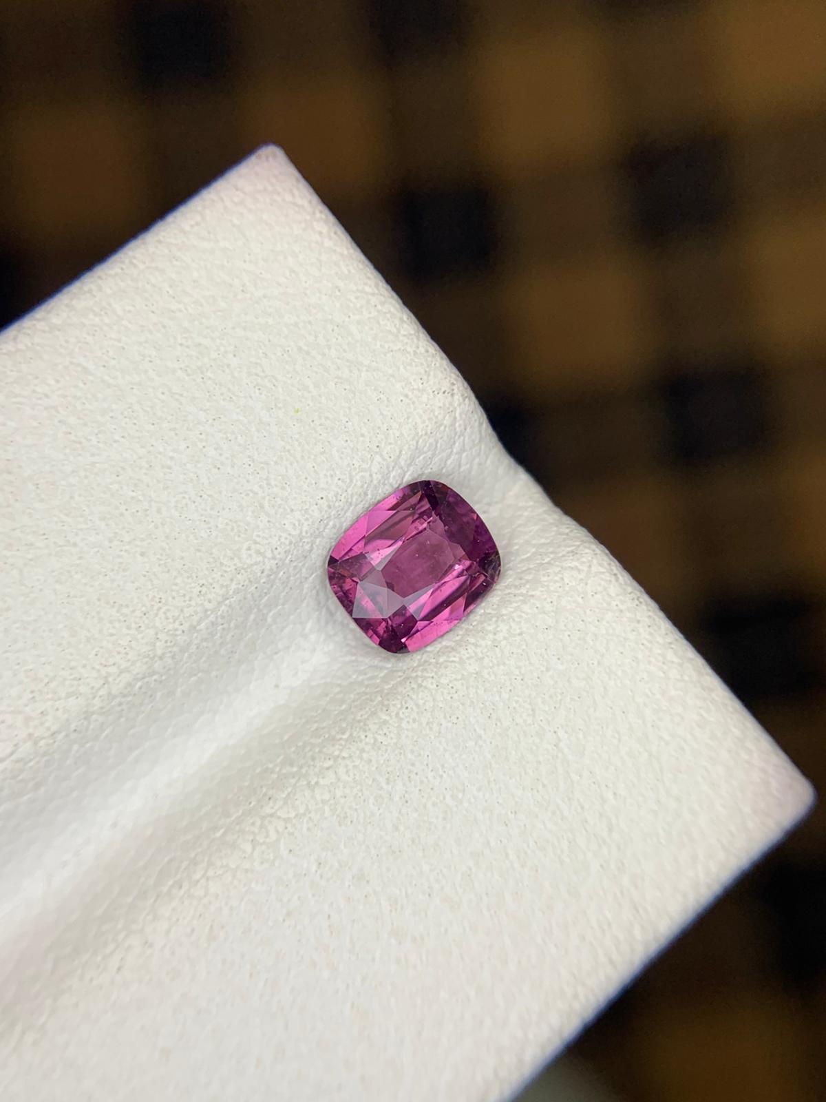 Natural Burmese Pink Spinel – 0.85 Ct Genuine Gem | Untreated Fine Spinel