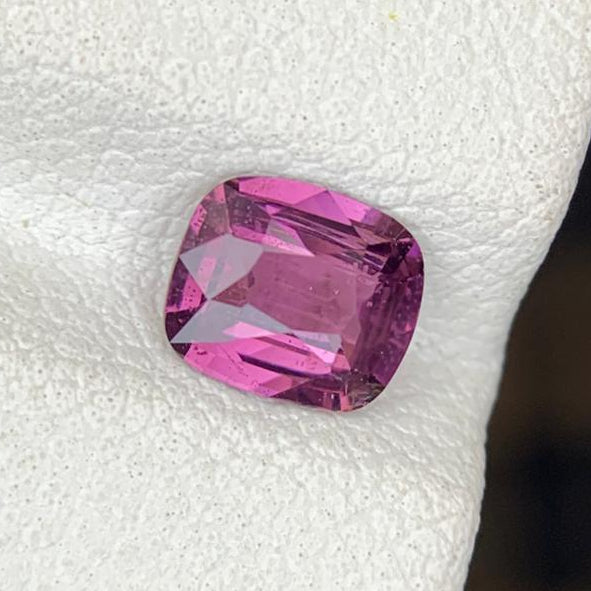 Natural Burmese Pink Spinel – 0.85 Ct Genuine Gem | Untreated Fine Spinel Main image