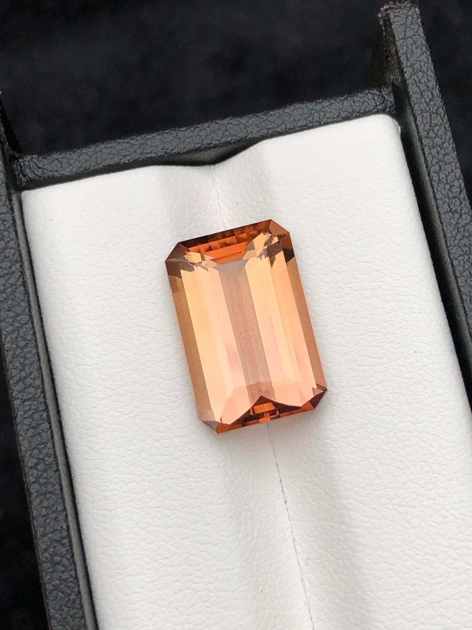 Superb Natural Rare Tourmaline Gemstone 10 Carats