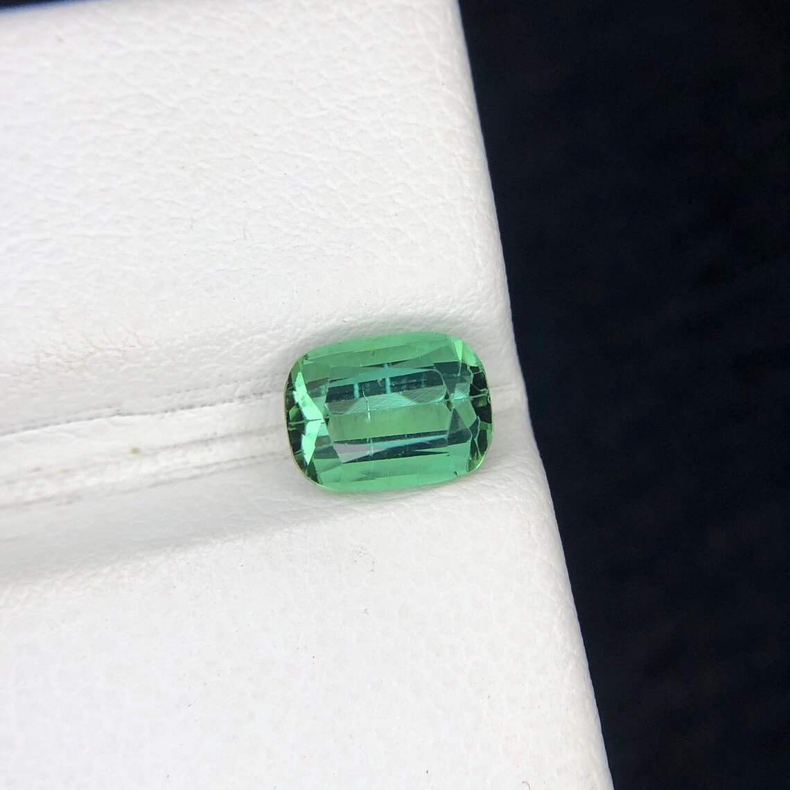 Soft Green Tourmaline Gemstone 1.55 carats Main image