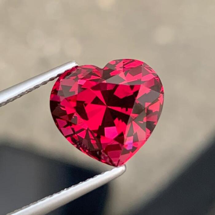Exceptional Heart Shape Umbalite Garnet 7.38 carats Loose Gemstone Perfect Heart Shape For Pendant Size Use