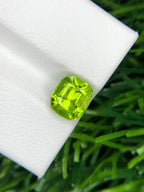 Fantastic Natural Green Peridot Gemstone, 2.00 CTS - Splendor Gems