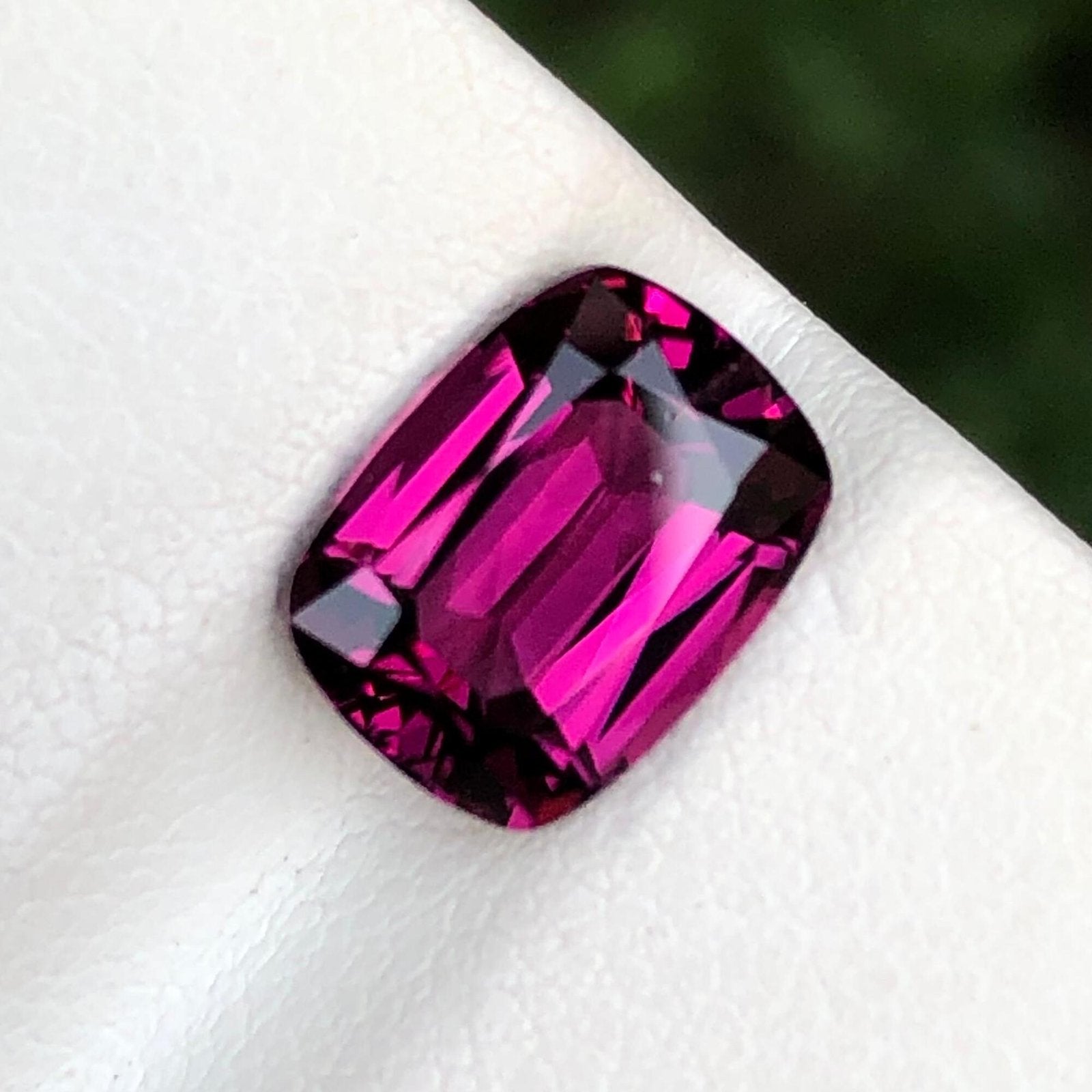 Gorgeous Natural Malaya Garnet Gemstone For Jewelry