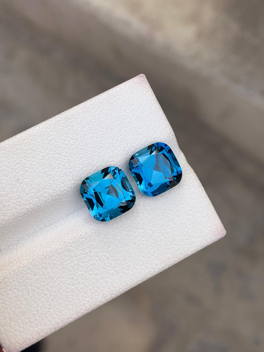 Royal London Blue Topaz – 6.75 Ct Eye-Clean Brazilian Gem | 8×8 mm Cushion Beauty