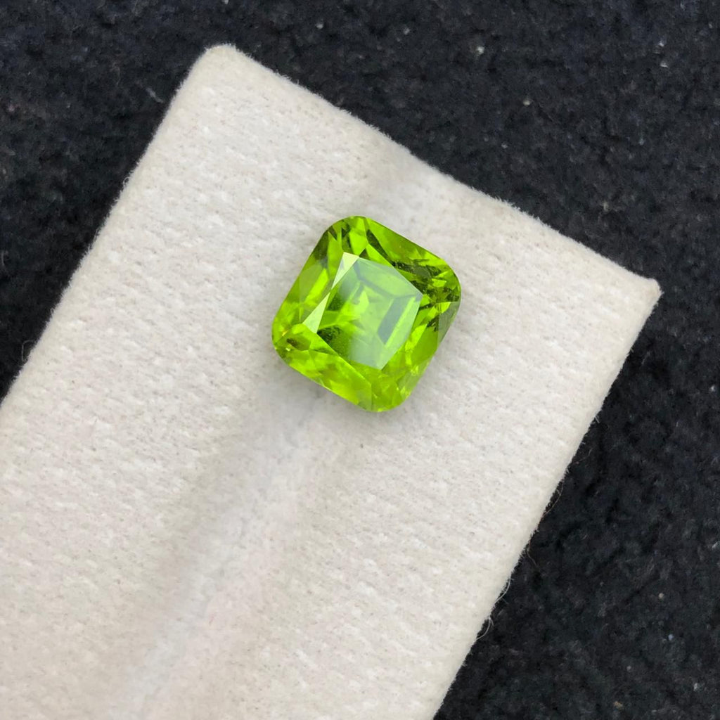 Natural Peridot 6.45 Ct Loose Gemstone Peridot Untreated Green Gem Faceted Peridot for Ring