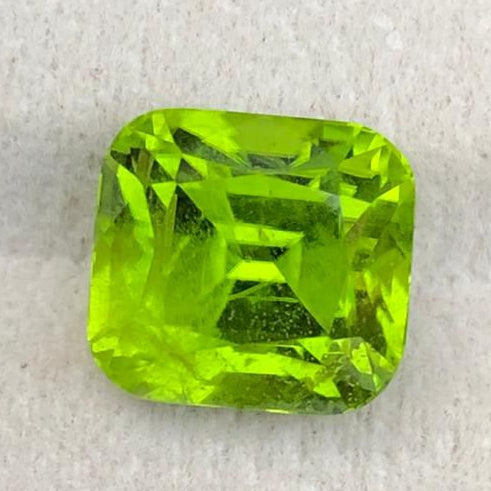 Natural Peridot 6.45 Ct Loose Gemstone Peridot Untreated Green Gem Faceted Peridot for Ring