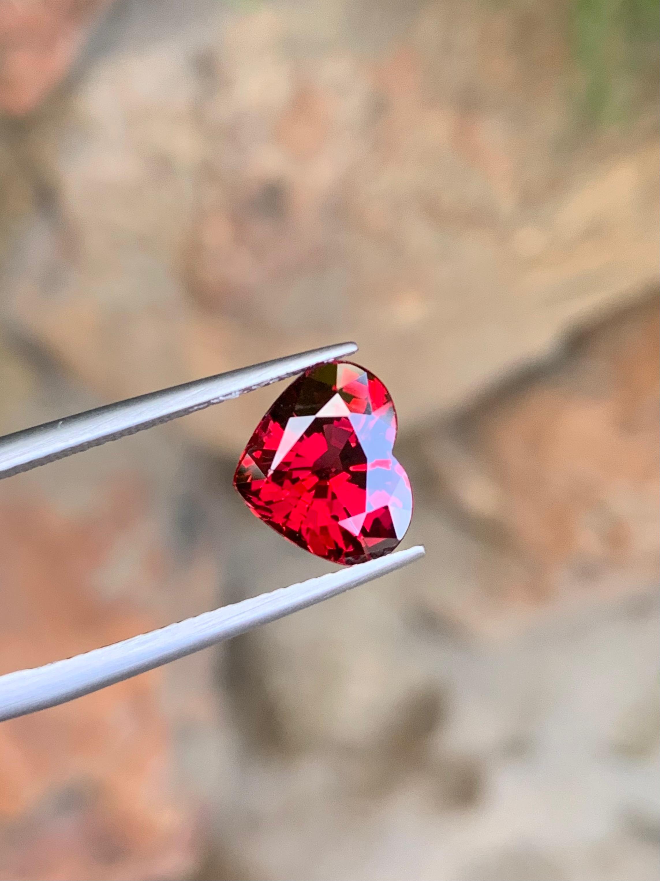 Heart Shape Rhodolite Garnet Stone: 3.93 Carats, Madagascar Origin