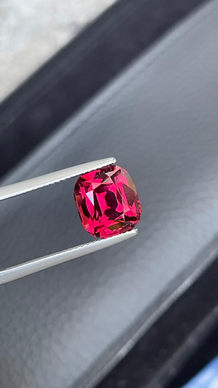 Natural Umbalite Garnet 6.41 Ct – Eye Clean Untreated Pinkish Red Garnet from Tanzania