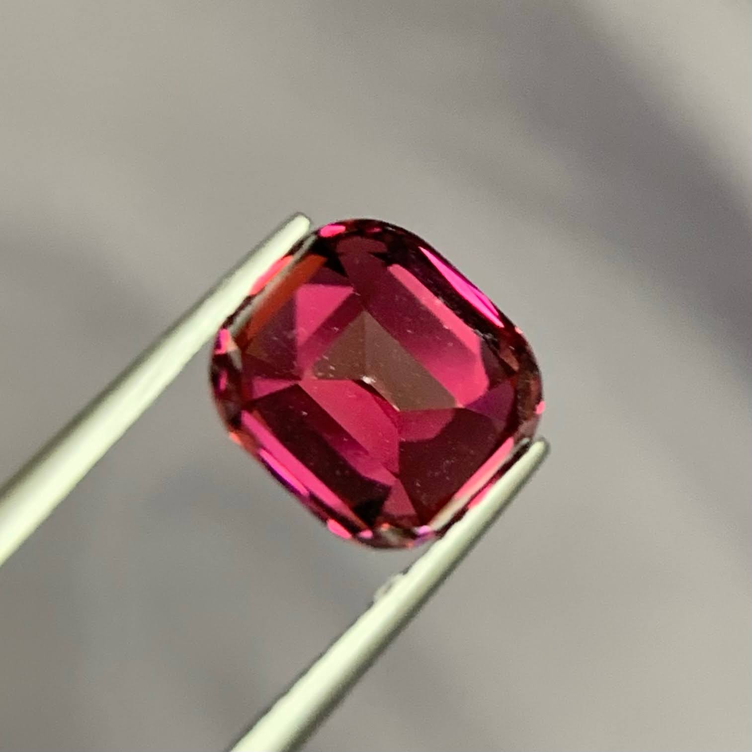 Natural Umbalite Garnet 6.41 Ct Tanzania Pink Purple Gemstone Loose Stone Eye Clean for Jewelry