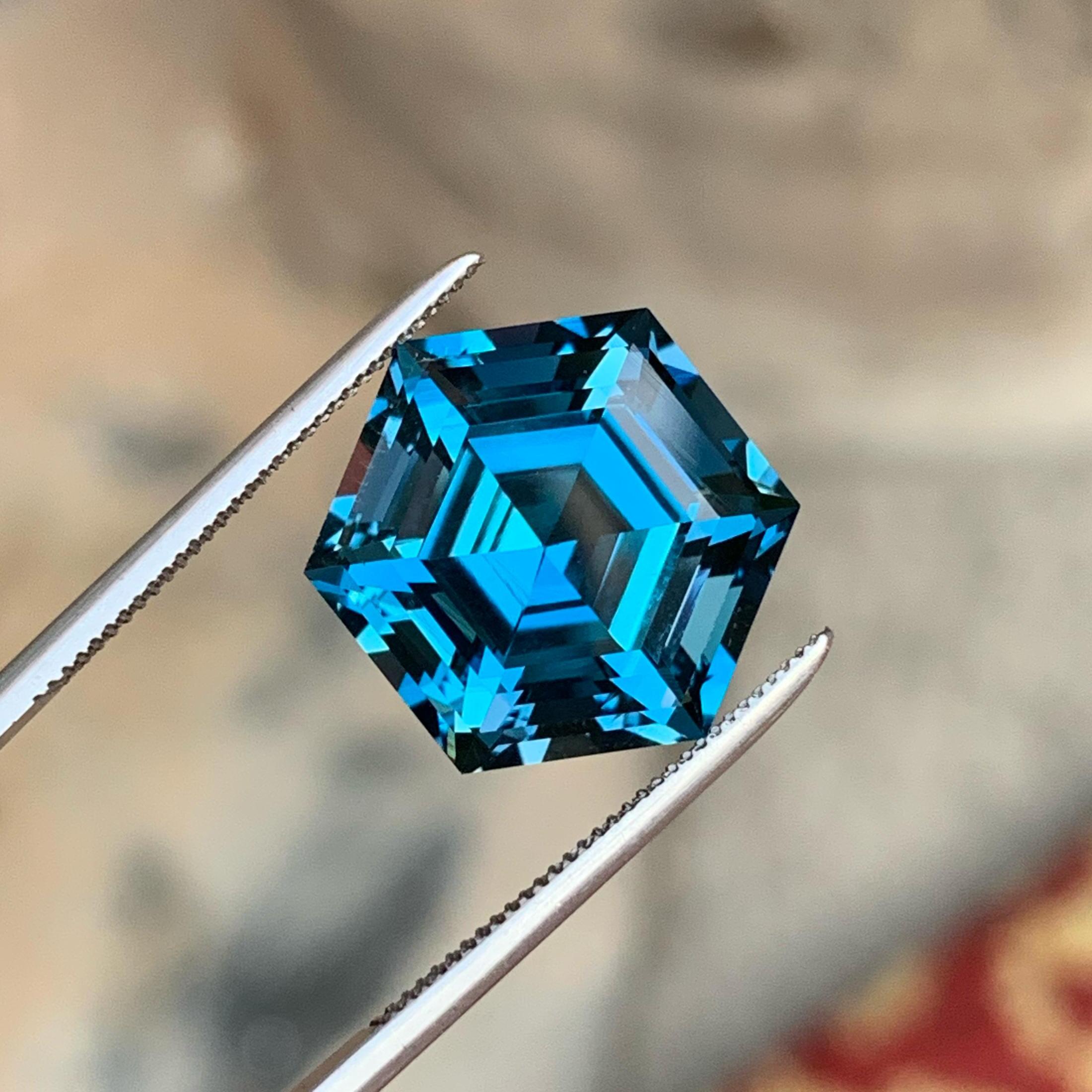London Blue Topaz 10.95 Ct Hexagon Cut