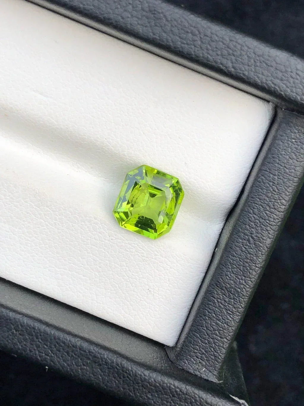 Apple Green Peridot, Loose Peridot For Jewelry - Splendor Gems