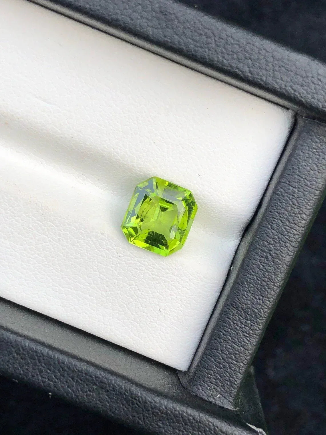 Apple Green Peridot, Loose Peridot For Jewelry - Splendor Gems