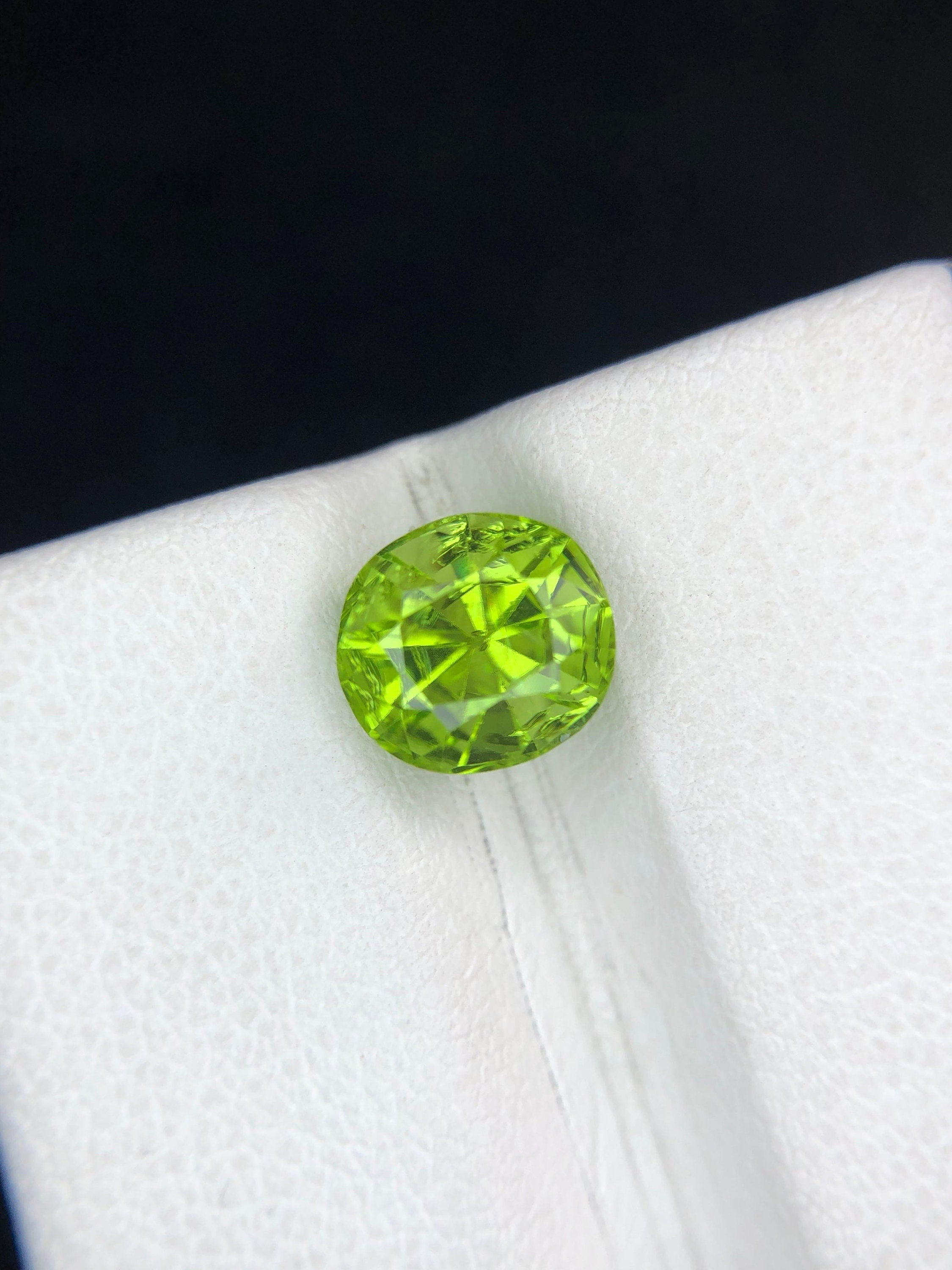 Leaf Green Peridot Gemstone: 2.65 ct Precision Cut Pakistani Stone