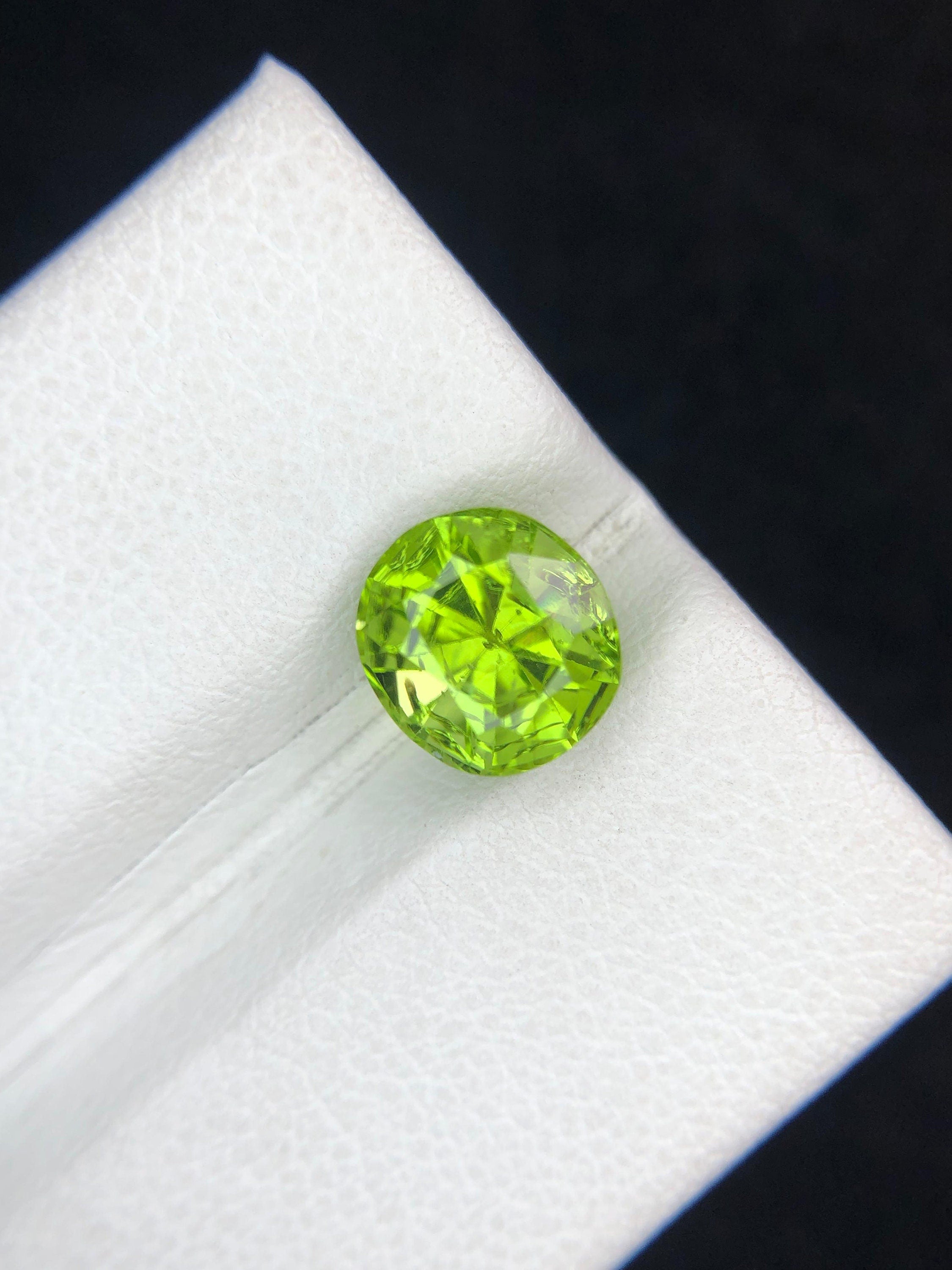 Leaf Green Peridot Gemstone: 2.65 ct Precision Cut Pakistani Stone