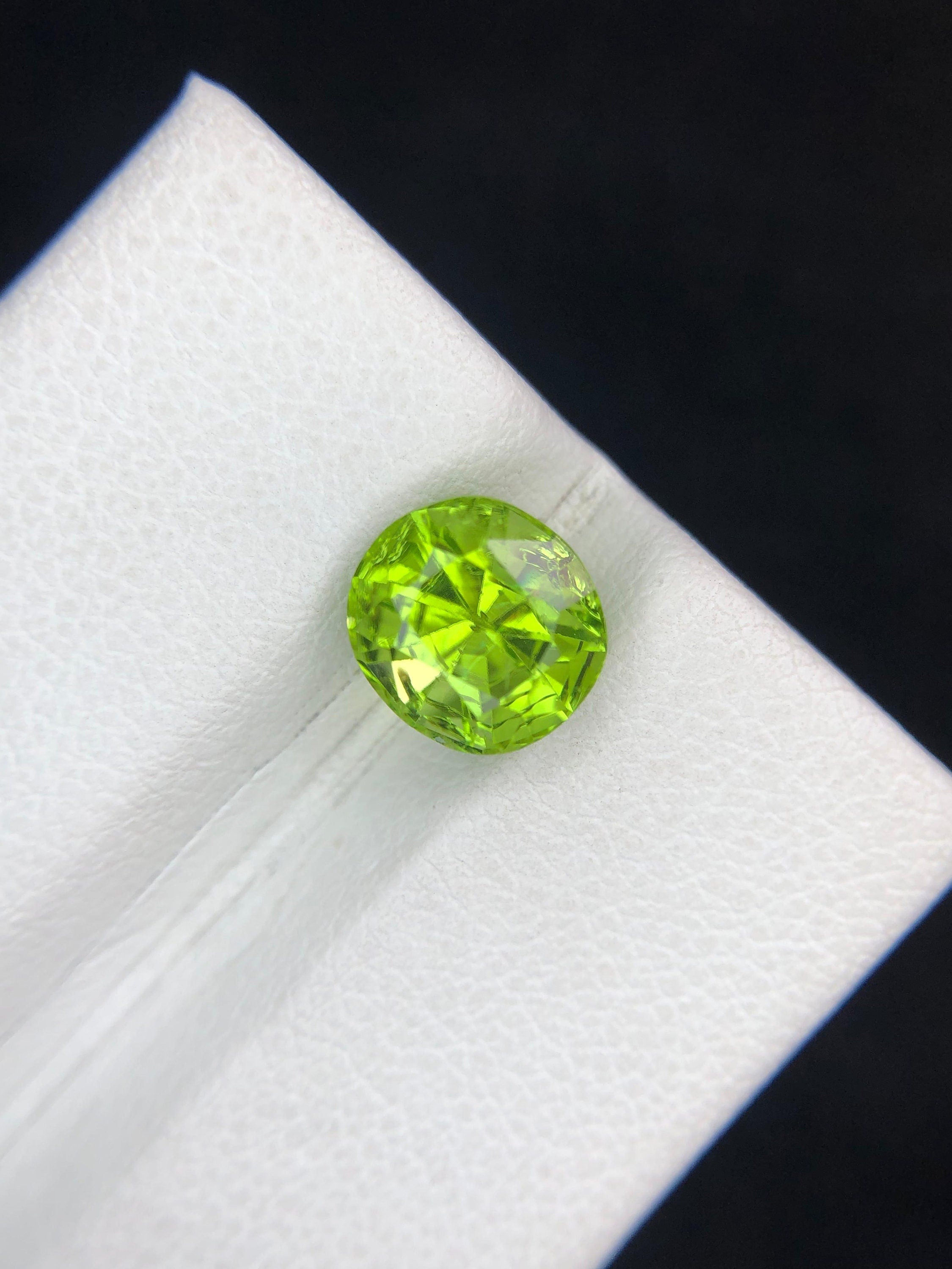 Leaf Green Peridot Gemstone: 2.65 ct Precision Cut Pakistani Stone