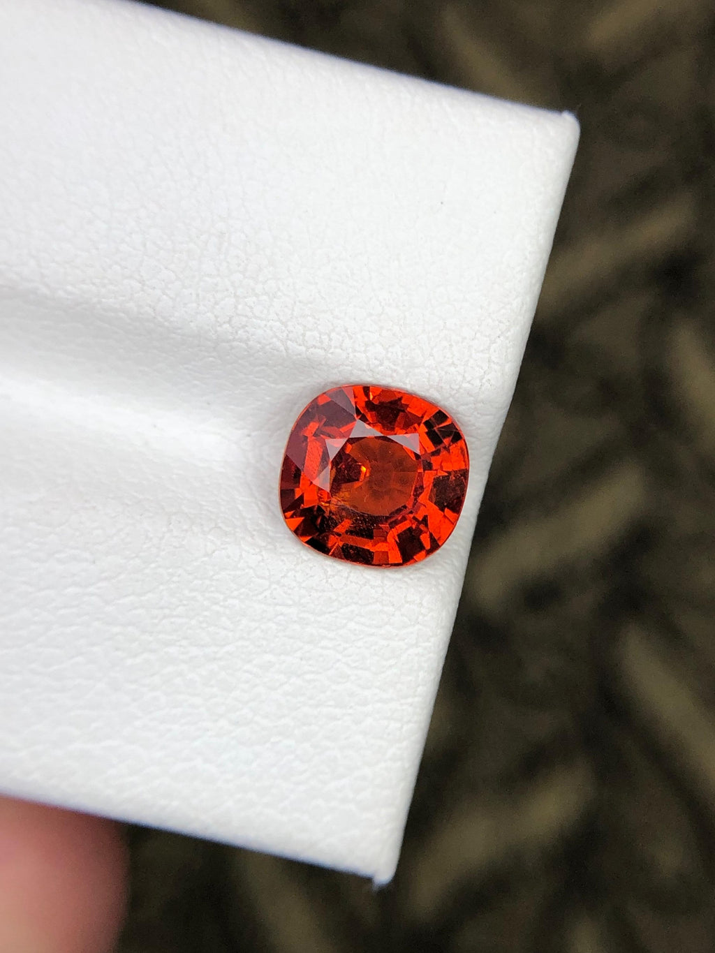 Orangey Red Garnet: 1.75 Carat SI Clarity Loose Gemstone