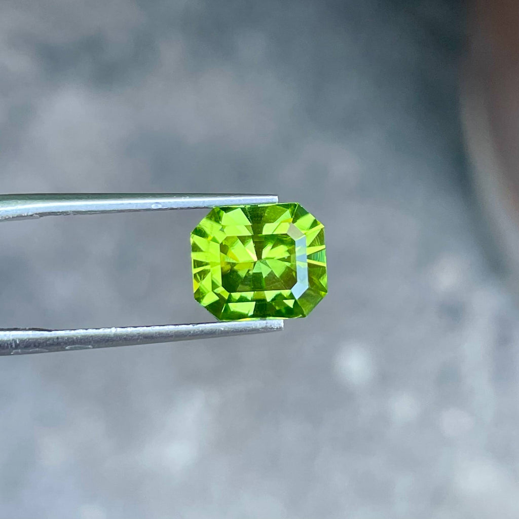 Pakistani Peridot Gemstone: 3.35 Carat Octagonal Radiant Cut