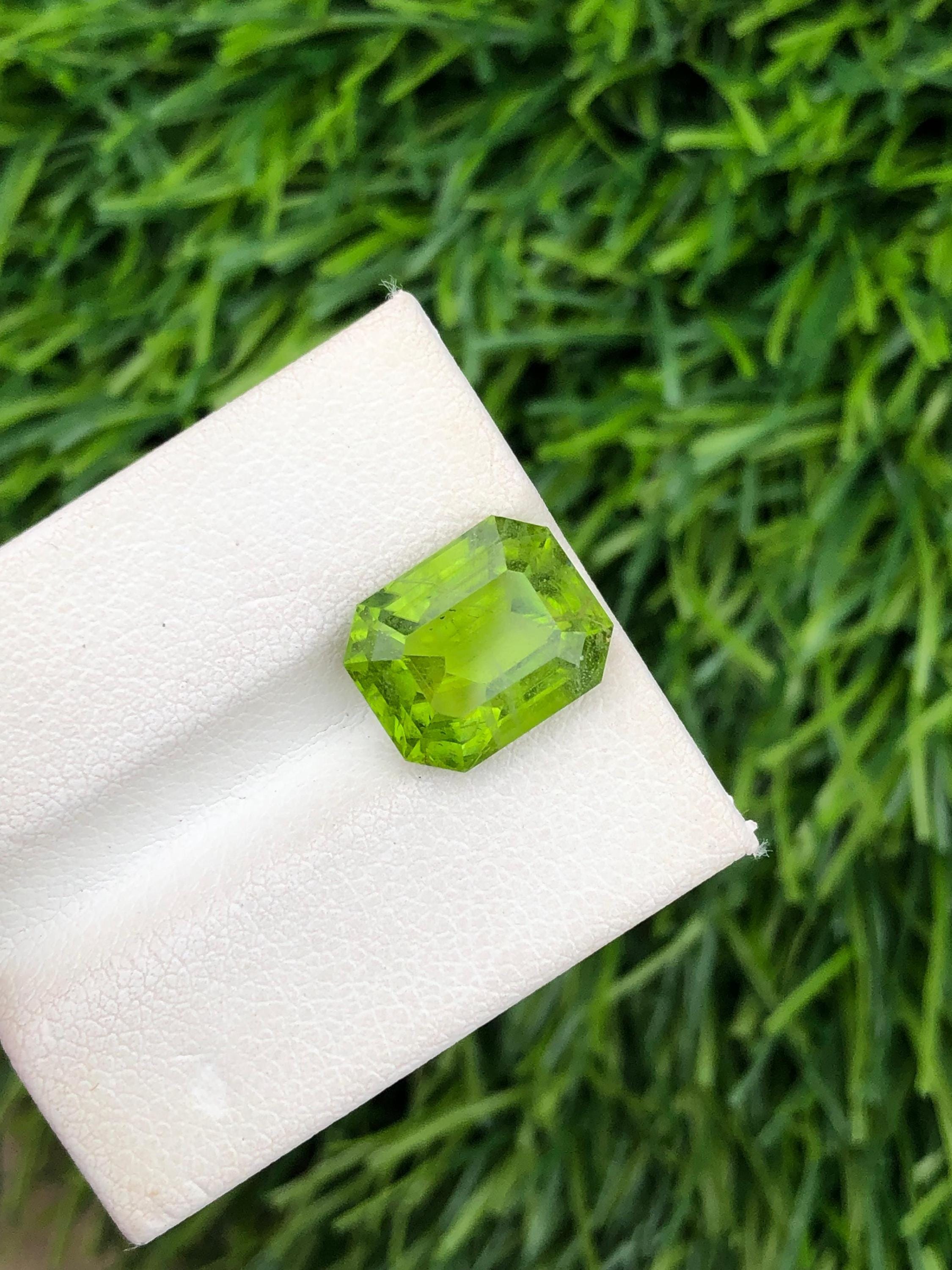 Kiwi Green Peridot Stone: 5.50 ct Precision Cut Gemstone
