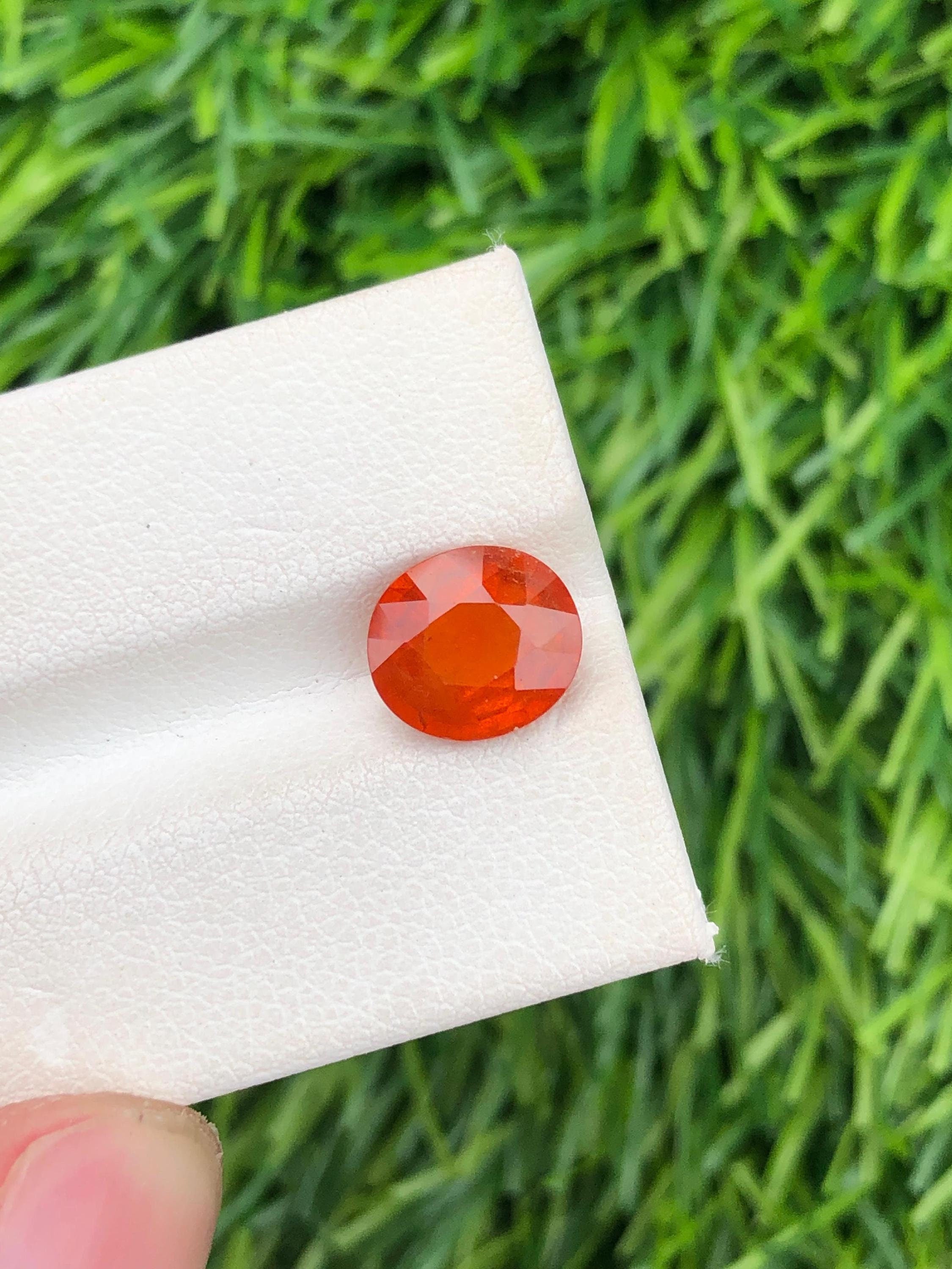 Oval Spessartine Garnet Gemstone: 3 Carat Deep Orange SI Clarity