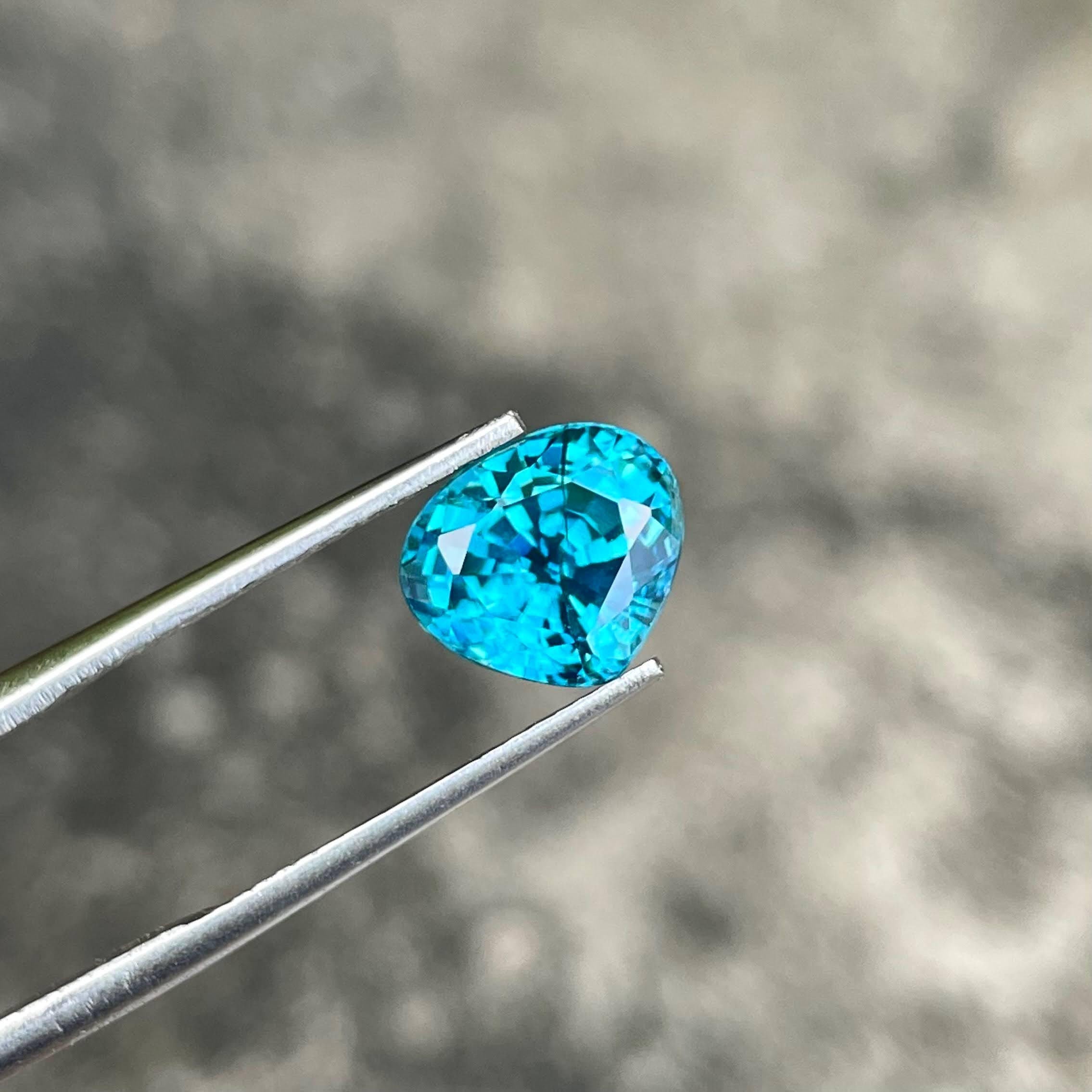 Neon Blue Zircon Gemstone: 5.40 ct, Faceted VVS Cambodia Zircon