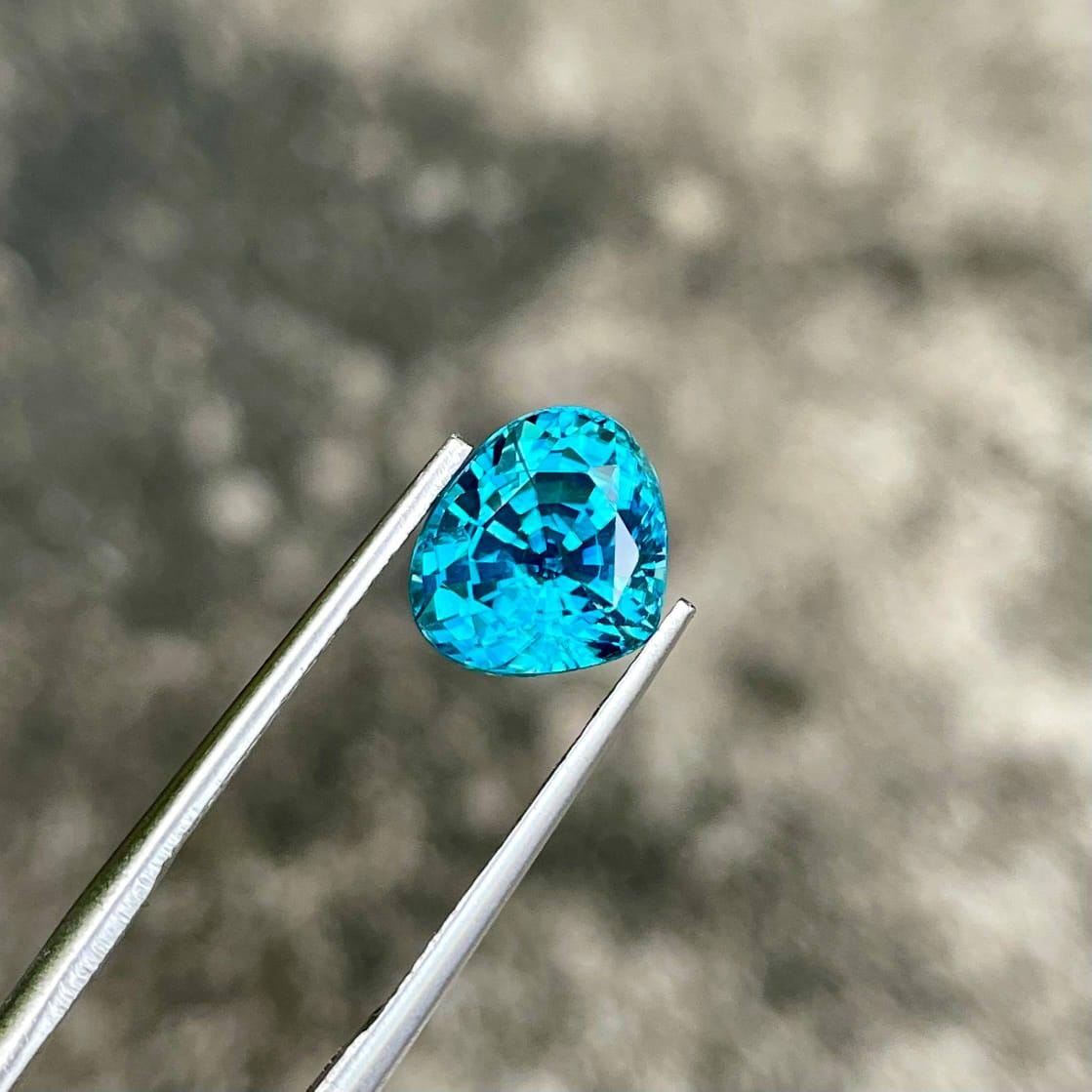 Neon Blue Zircon Gemstone: 5.40 ct, Faceted VVS Cambodia Zircon