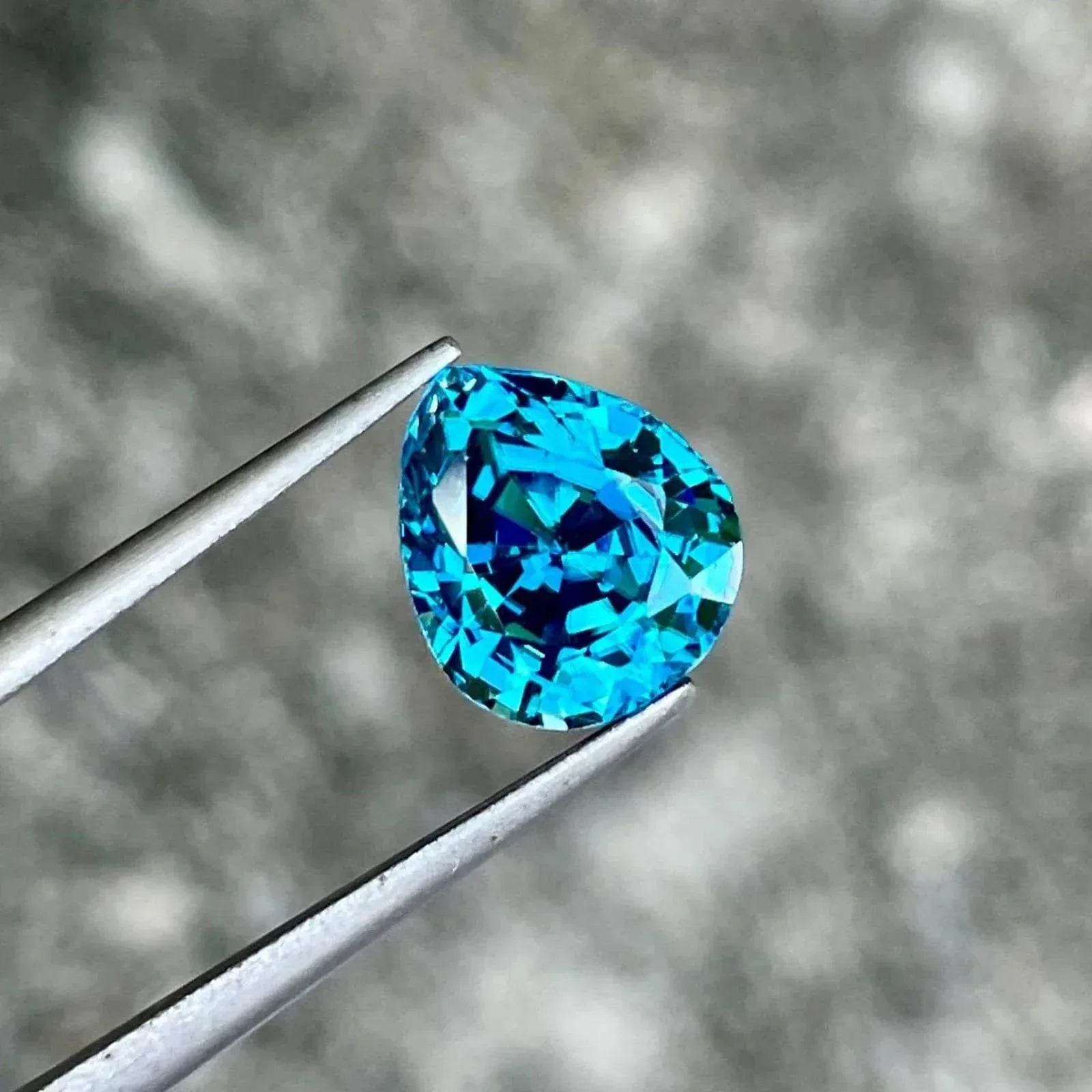 Cambodia Blue Zircon Gemstone: 4.61 CTS Pear Shape, VVS Clarity - Splendor Gems Main image