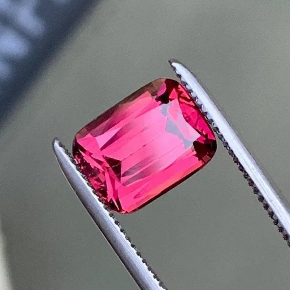 2.15 CTS Pinkish Red Garnet: Emerald Cut Loose Gemstone - Splendor Gems