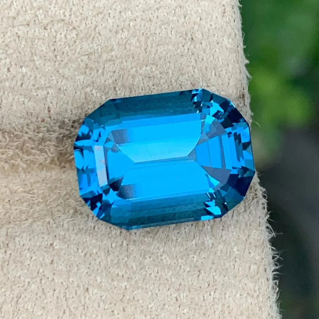 Electric London Blue Topaz Gemstone: 15.50 Carat Cushion Cut - Splendor Gems