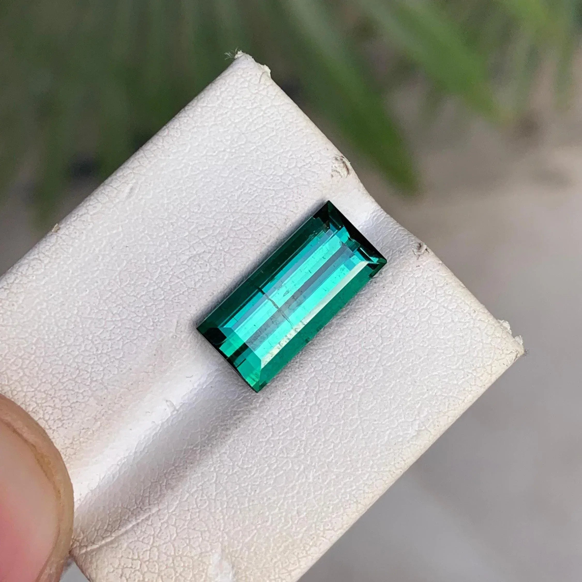 Faceted Bluish Green Tourmaline: 3.55 ct Baguette Cut Gemstone - Splendor Gems
