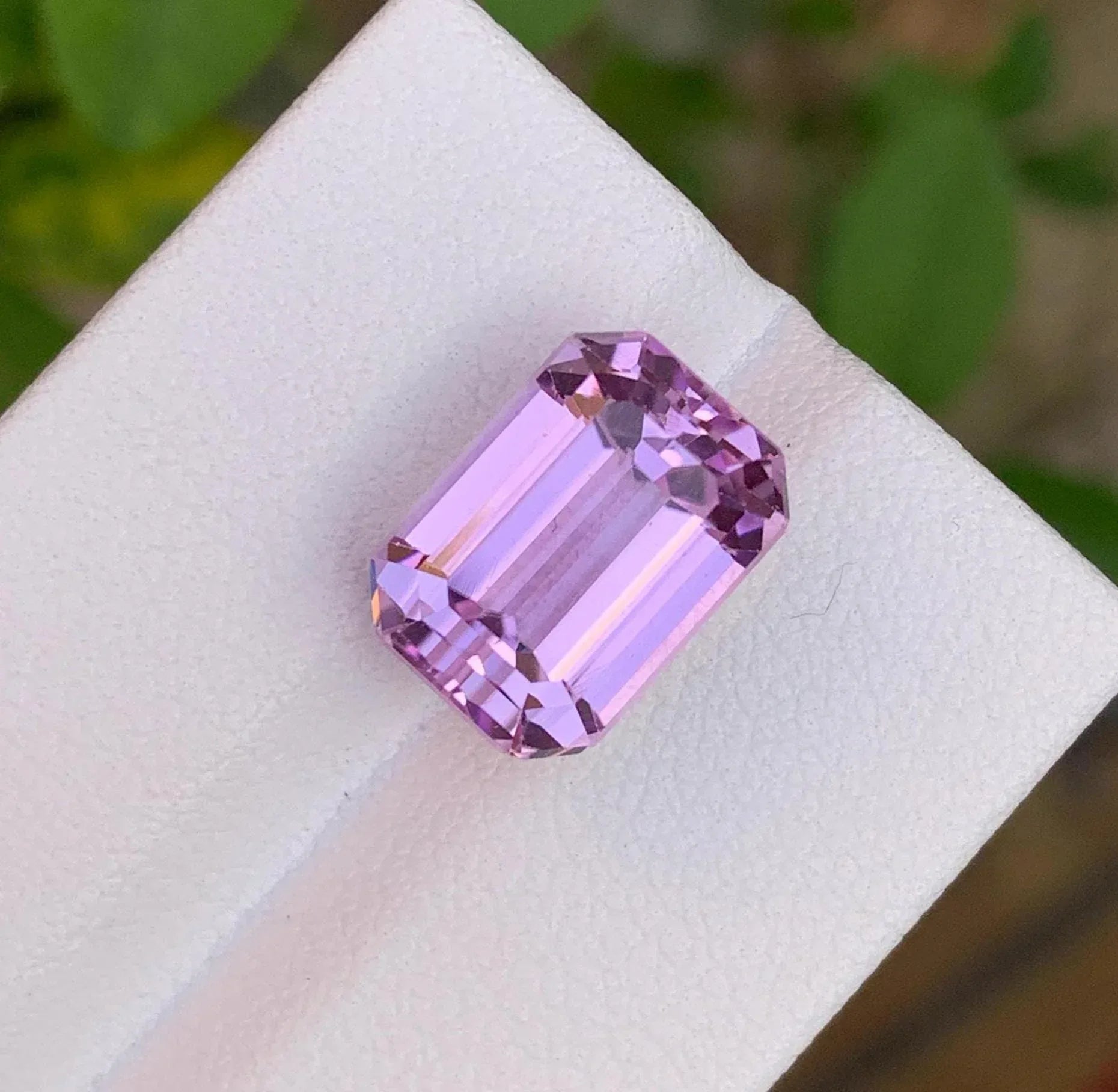Emerald Cut Kunzite Stone: 9.45 CTS Loose Gemstone - Splendor Gems