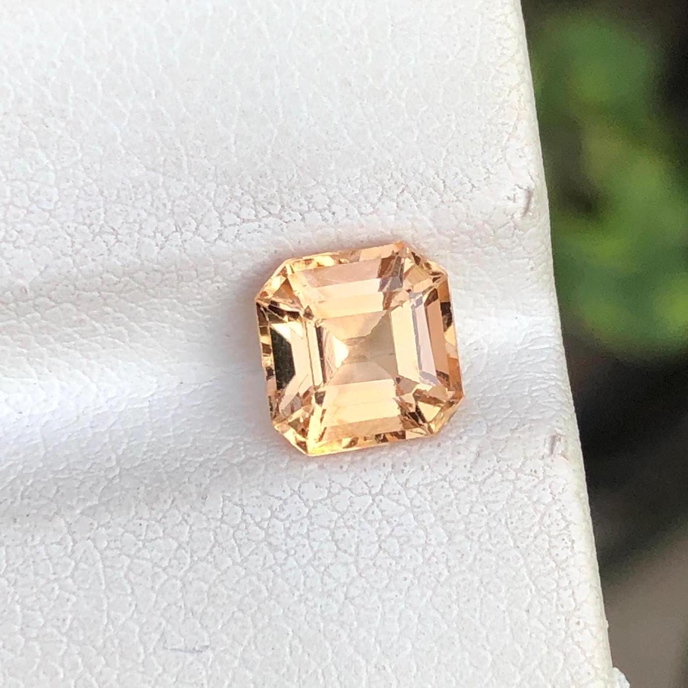 Golden Topaz Gemstone: Natural Katlang Topaz, 1.70 CTS