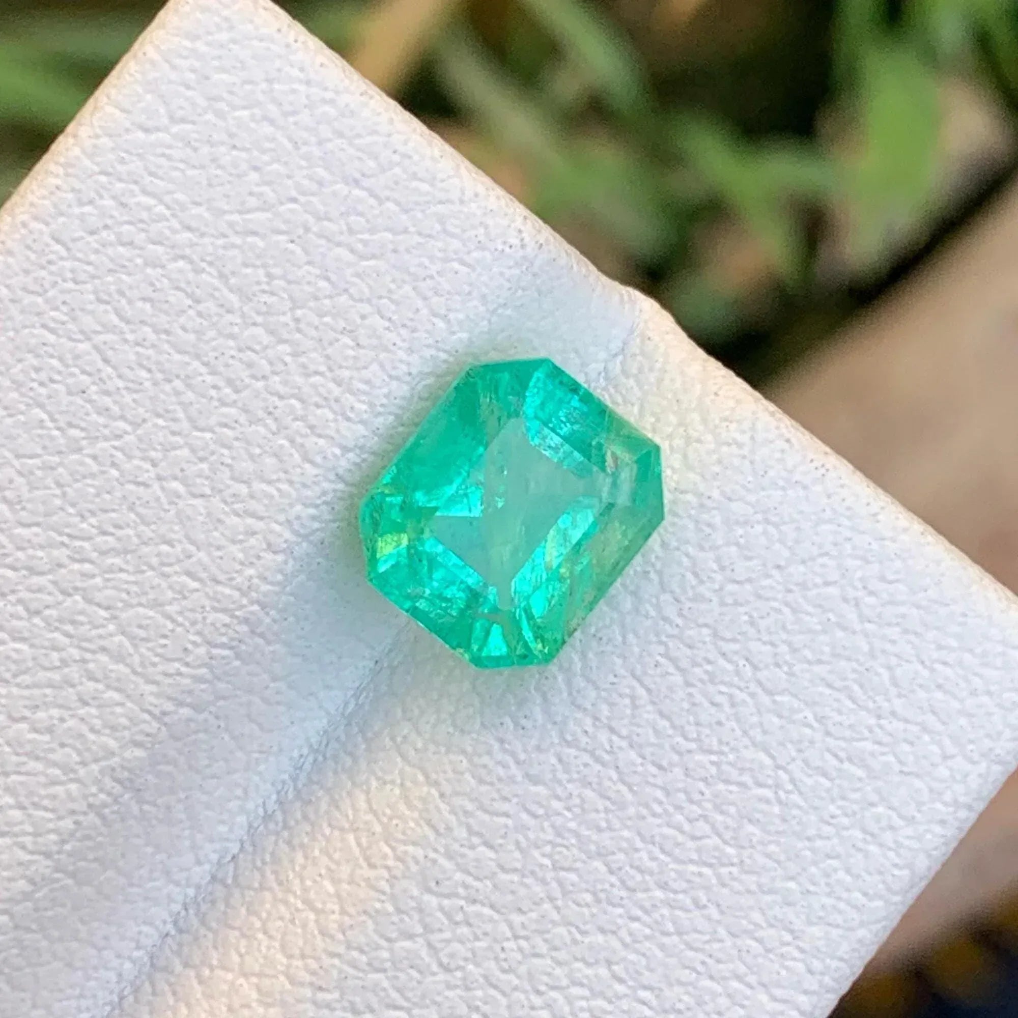 Afghan Emerald: 1.90 Carat Faceted Emerald Cut Loose Gemstone - Splendor Gems Main image