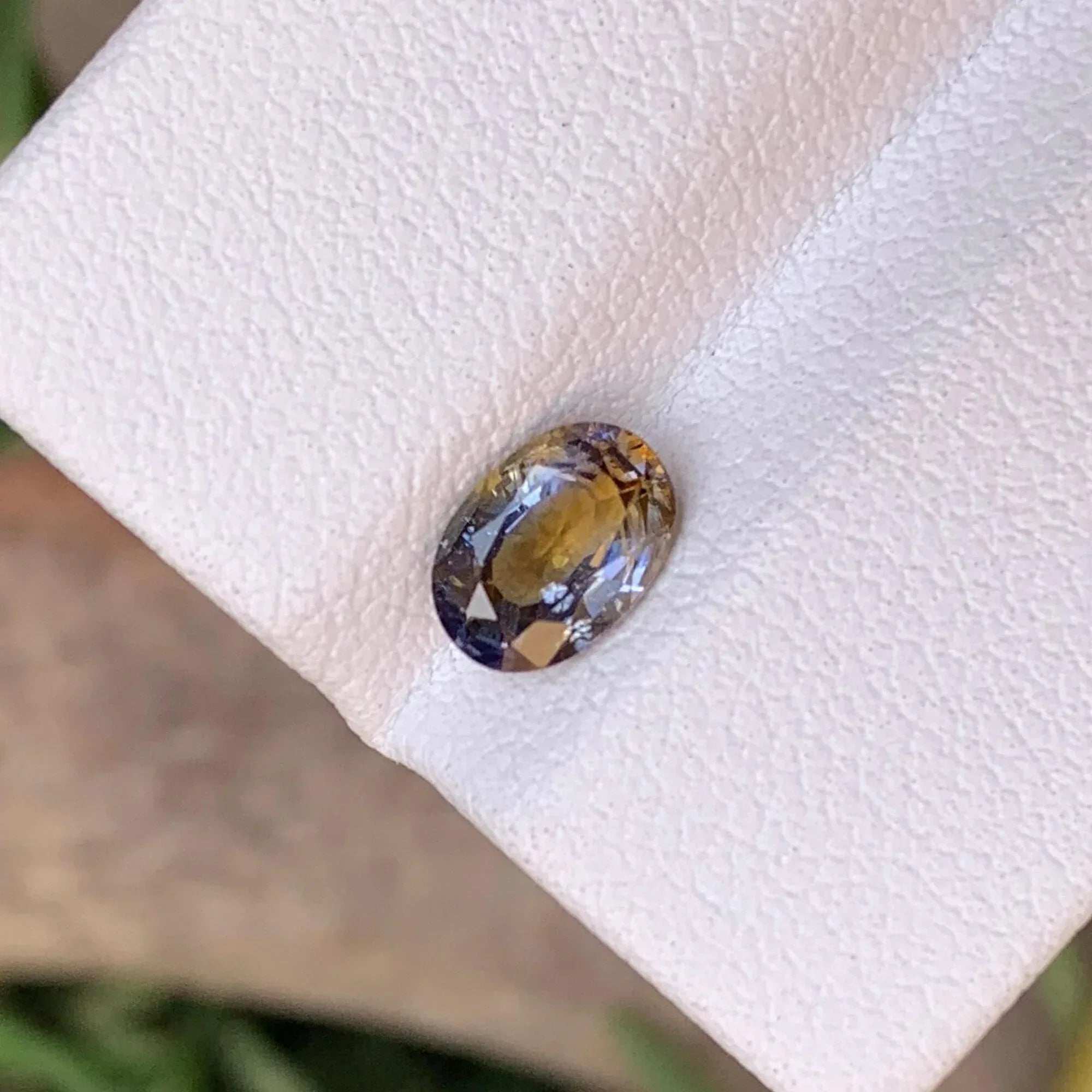 Bi-Color Sapphire Stone: Natural Loose Gemstone from Sri Lanka Secondary image