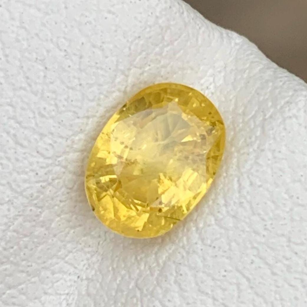 Marigold Yellow Sapphire: 1.20 CT, Faceted Oval Cut, Sri Lanka Main image
