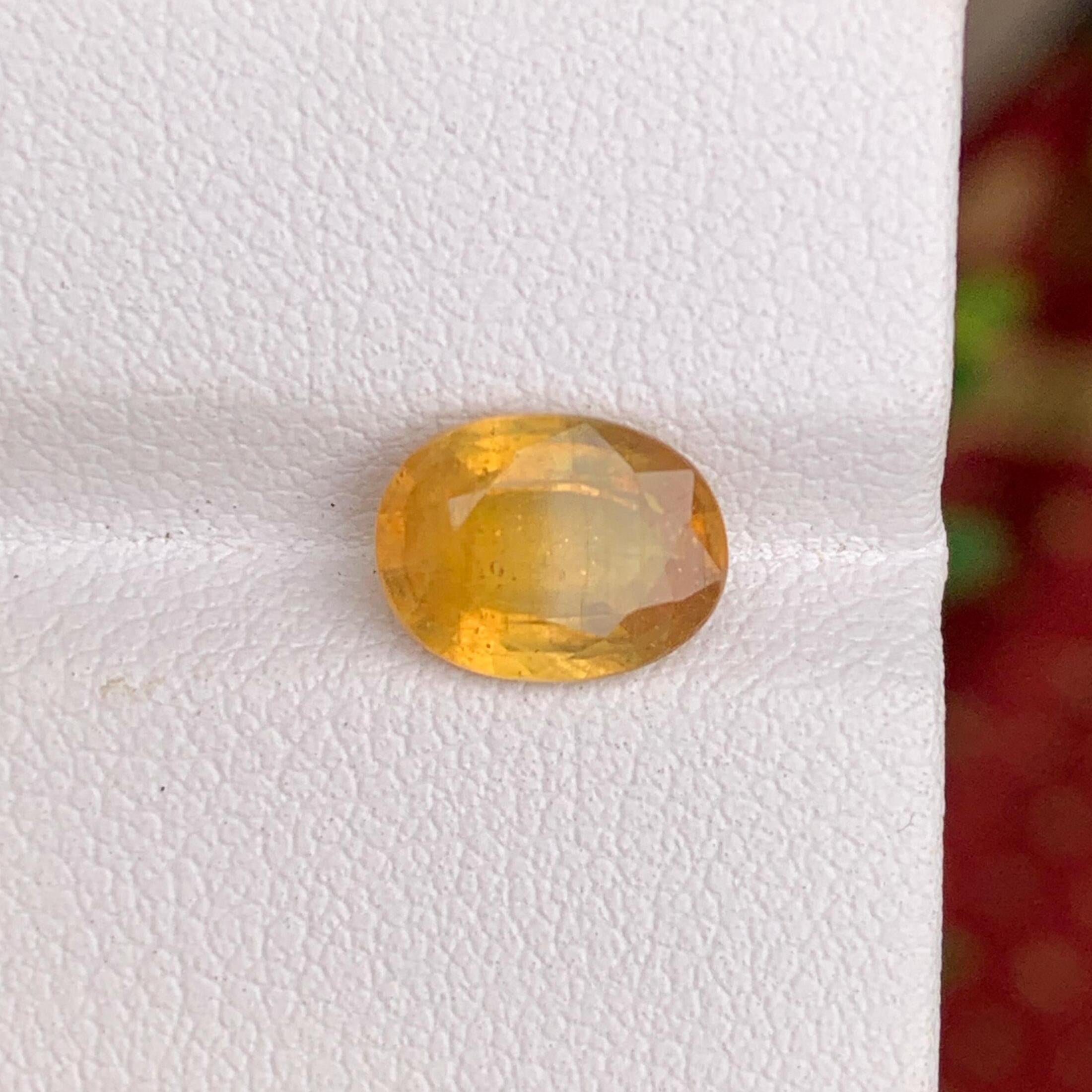 Yellow Sapphire: 2.75 ct Oval Faceted Gemstone, Sri Lanka