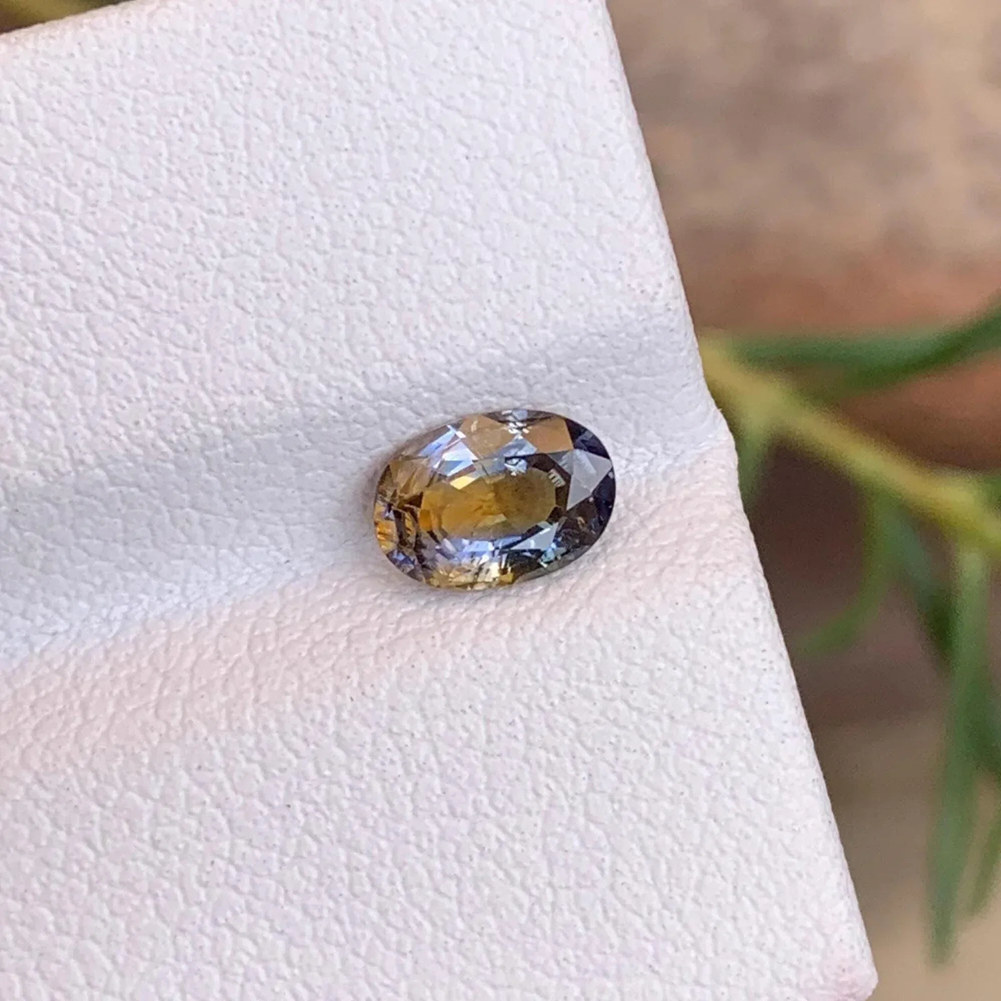 Bi-Color Sapphire Stone: Natural Loose Gemstone from Sri Lanka - Splendor Gems Main image