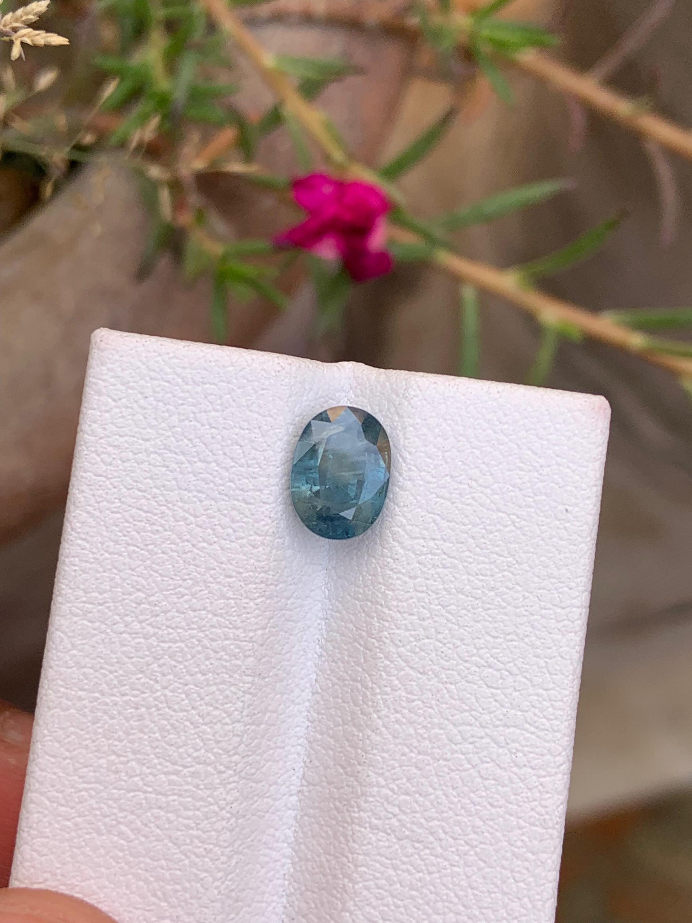 Sri Lankan Blue Sapphire Gemstone: 1.10 Ct Heated Loose Stone
